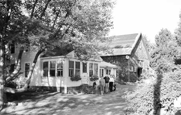 152 Tahattawan Rd